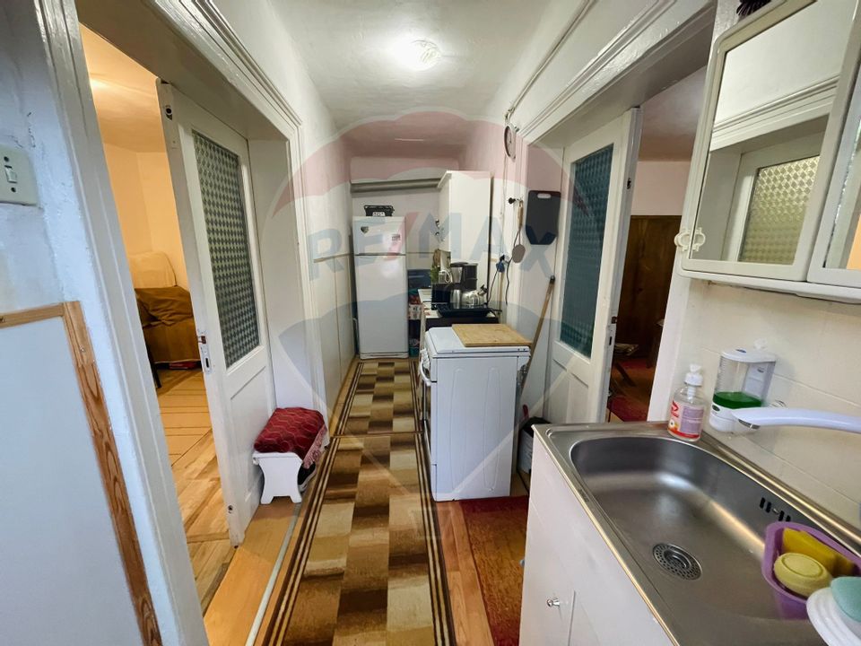 Casă de 35 mp, renovabilă, într-o zonă centrală din Turda