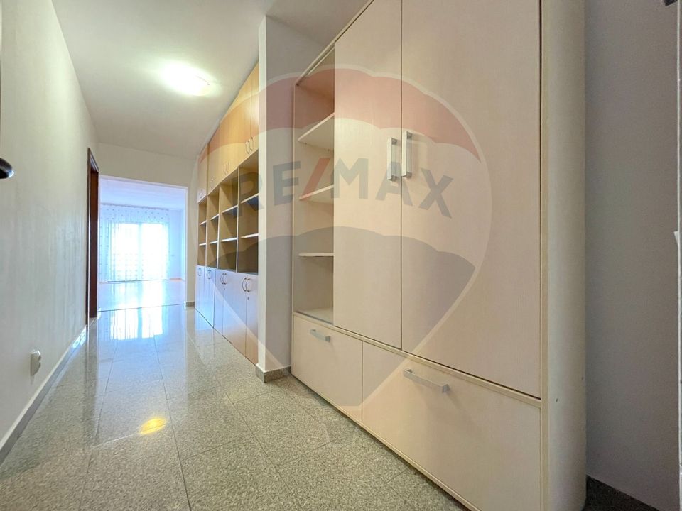 Apartament 2 camere 63 mp utili, zona Tractorul