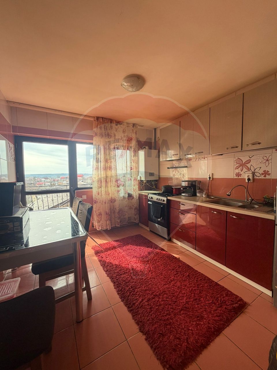 5 room House / Villa for sale, 1 Mai area