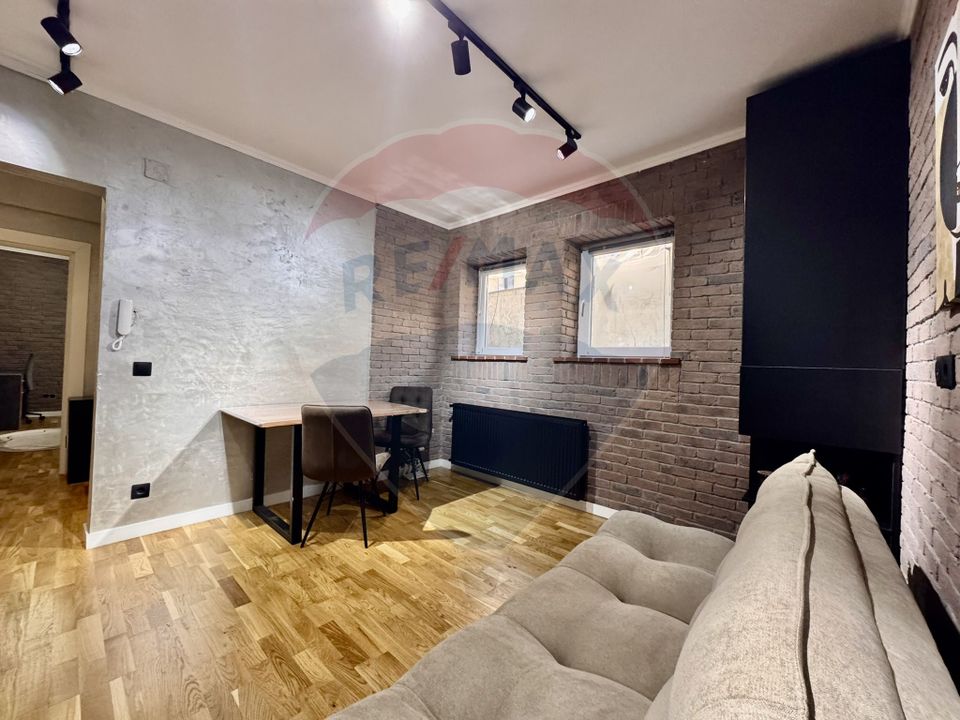 Apartament cu 2 camere de vânzare Ultracentral