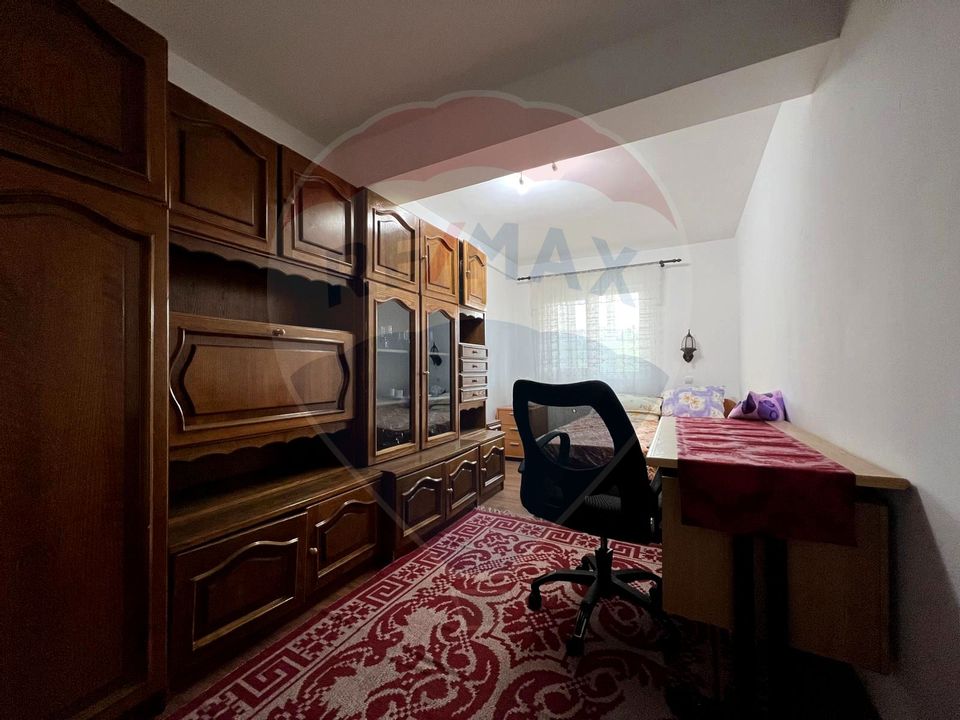 Apartament cu două camere, Apahida