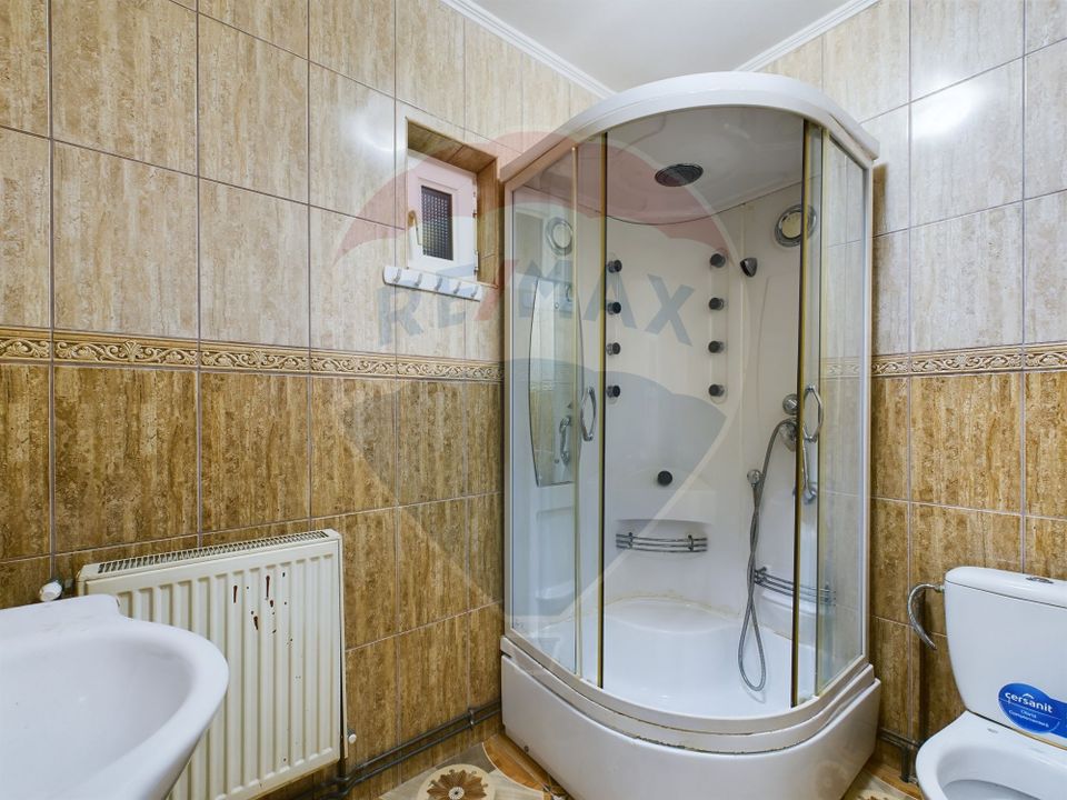 6 room House / Villa for sale, Andronache area