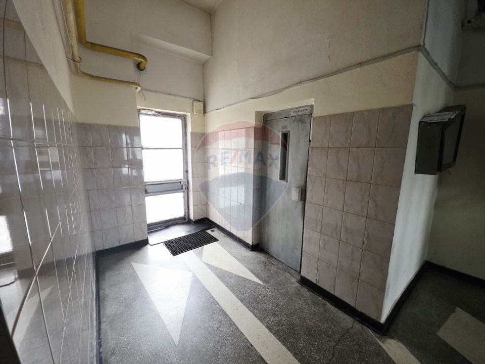 Apartament cu 2 camere de vânzare în zona 1 Mai