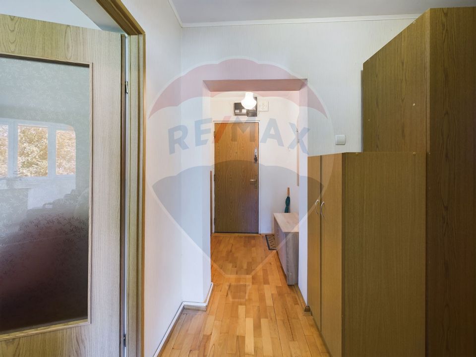 REZERVAT | Apartament cu 2 camere | Decomandat | Zona Planete