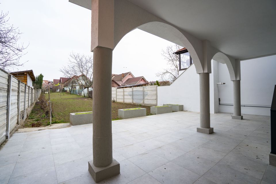 De vânzare casă cu 5 camere, teren 1000 mp Oncea, Calea Bihorului