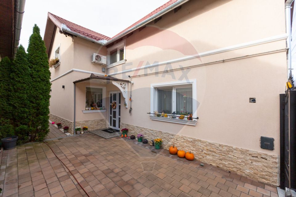 Casă construita in 2016, mobilata si utilată, zona liniștită