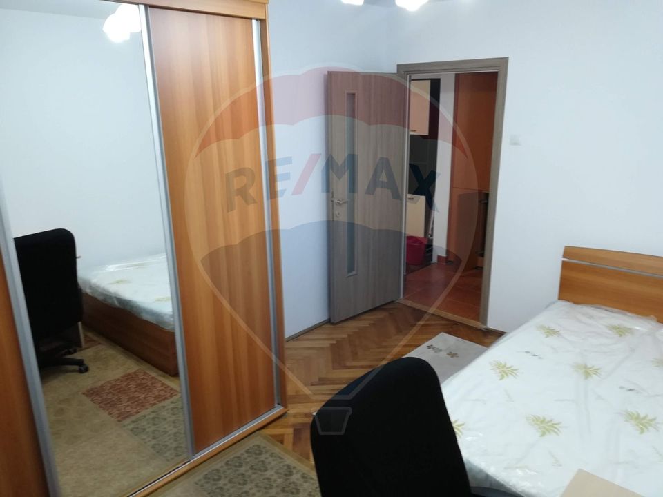 Apartament cu 3 camere de inchiriat in Manastur