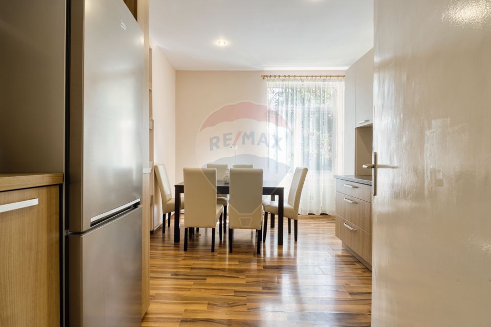 REZERVATApartament cu 3 camere de închiriat zona centrala Maior Cranta