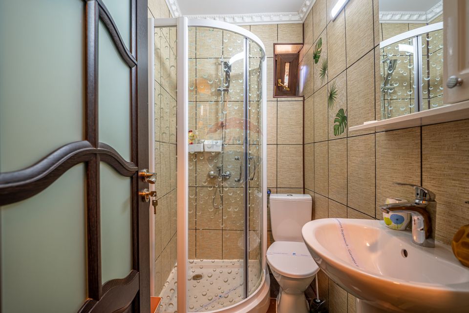 Vila moderna cu 2 corpuri in Busteni | Ideala pentru turism