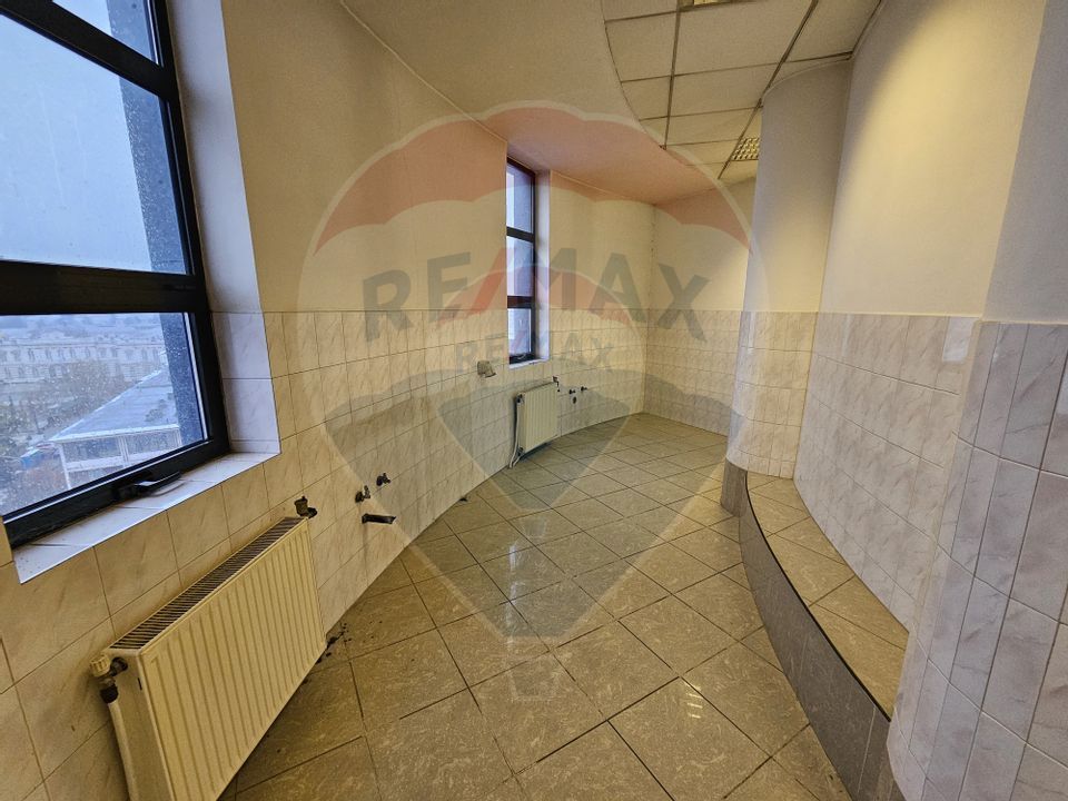 Penthouse pe 2 niveluri de vânzare în zonă ultracentrală