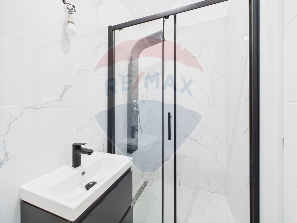 De vanzare| Apartament 4 camere nemobilat si o terasa| Nobil Residence