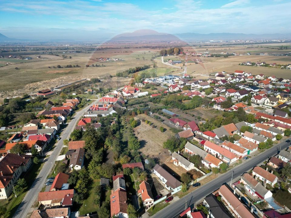 Casă de renovat cu teren generos – Sânpetru, Brașov