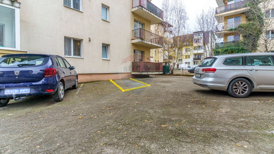 Apartament 2 camere, balcon 7 mp, parcare – Str. Florilor, Comision 0%