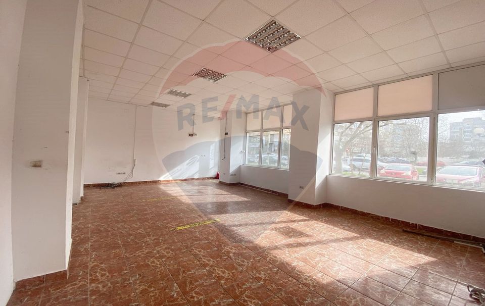 Spațiu comercial de închiriat, langa ANAF – Central, trafic intens