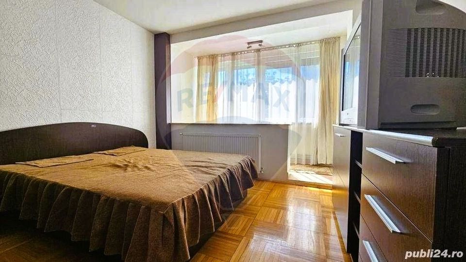 Apartament 2 camere, decomandat, centrala proprie, Podgoria, Et3, lift