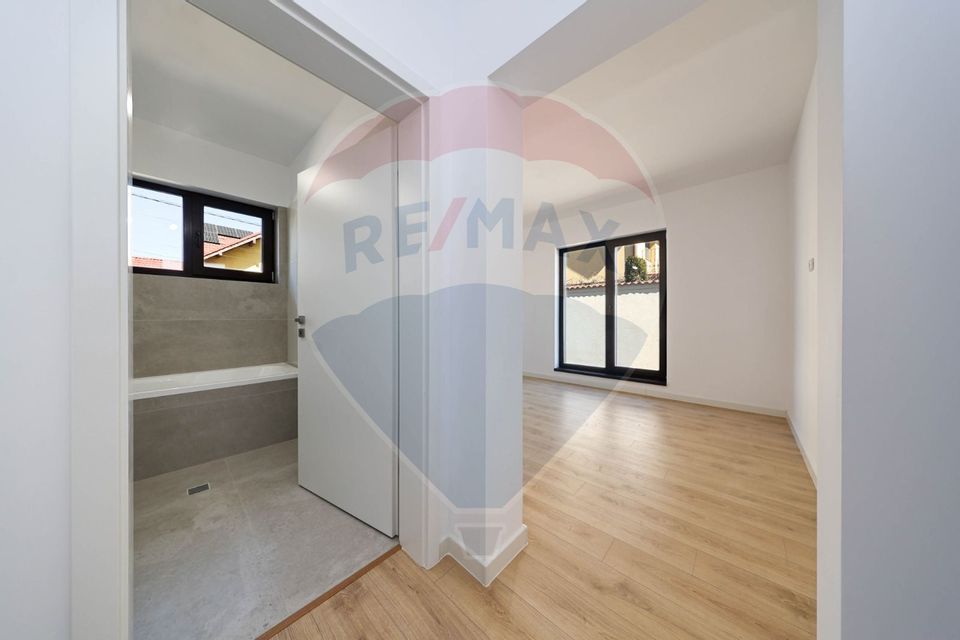 4 room House / Villa for sale