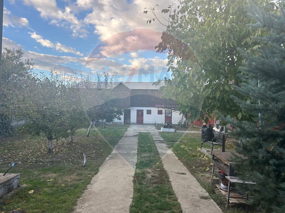 94sq.m Commercial Space for sale