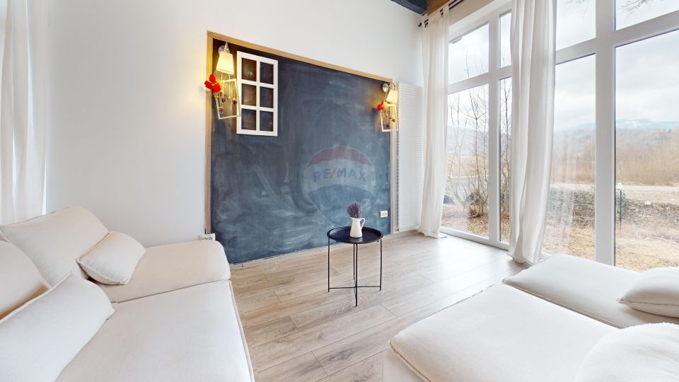3 room House / Villa for sale, Cheile Rasnoavei area