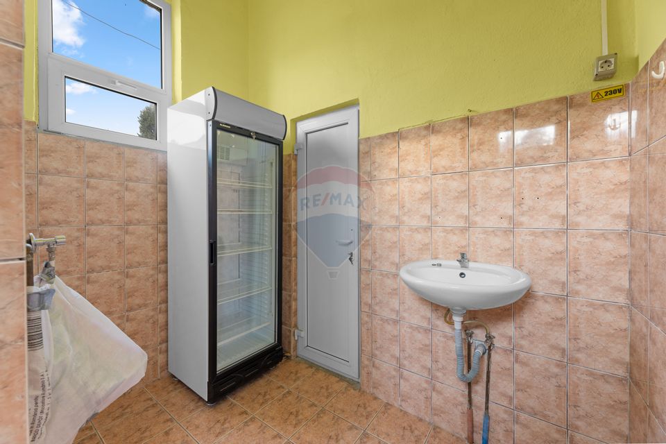 50sq.m Commercial Space for rent, Fortuna area