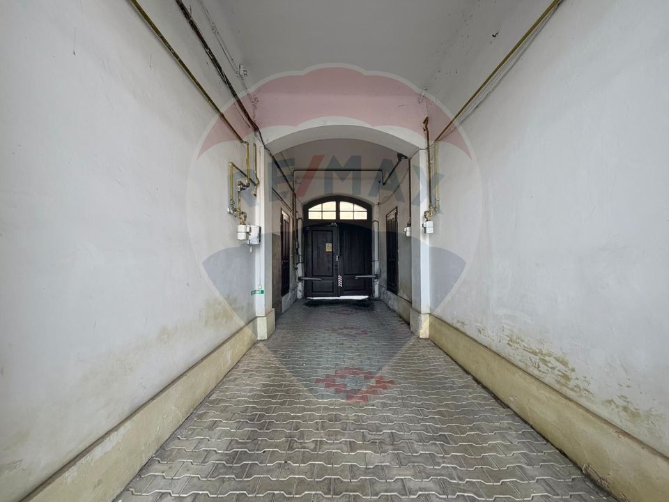 3 room Apartment for sale, Central area