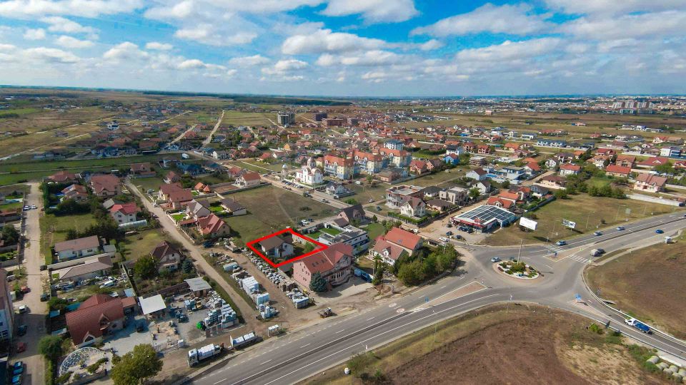 Vilă cu 5 dormitoare de vânzare în Sânmartin la 5km de Băile Felix