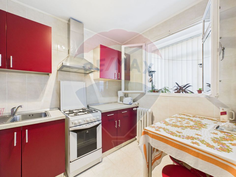 3 room Apartment for sale, Decebal area