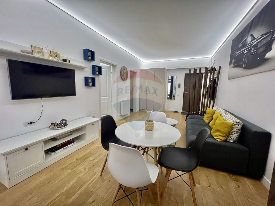 Apartament cu 2 camere de vanzare Constanta / Mamaia 20m de Mare