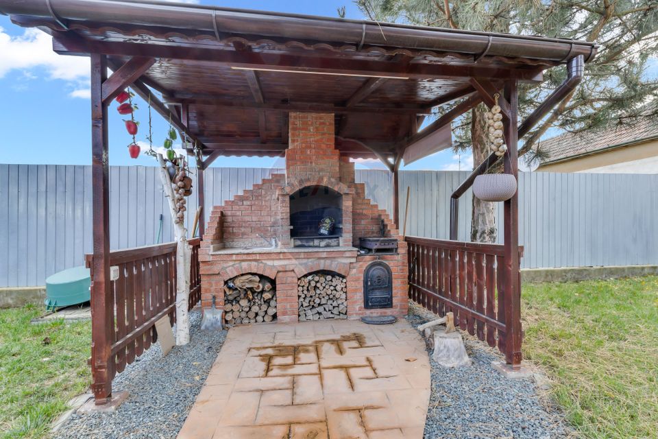 6 room House / Villa for sale