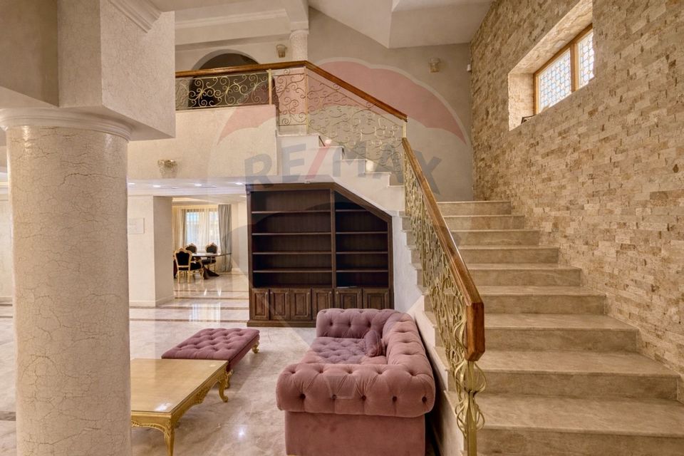 8 room House / Villa for sale, Stadion area