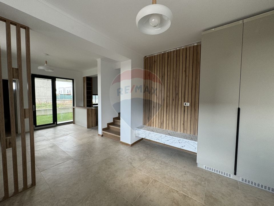 Apartament nr 4/15, curte proprie, pompă căldură, piscină încălzită