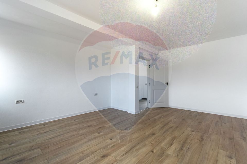 4 room House / Villa for sale