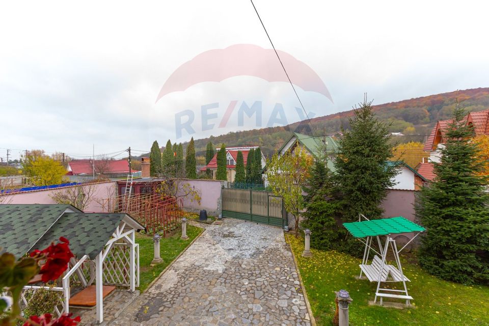 4 room Hotel / Pension for sale, Calea Moldovei area