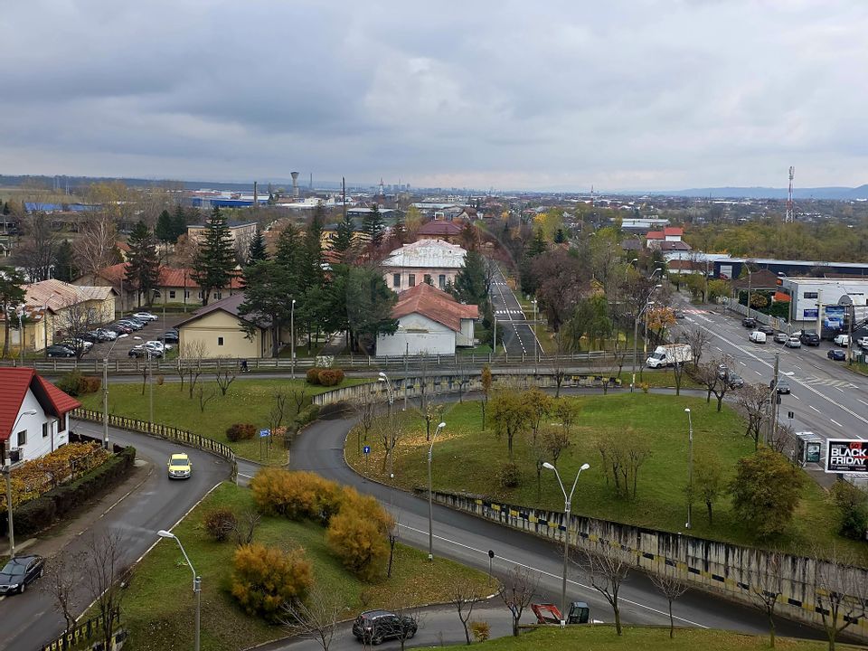 Apartament cu 2 camere de vânzare în zona 1 Mai