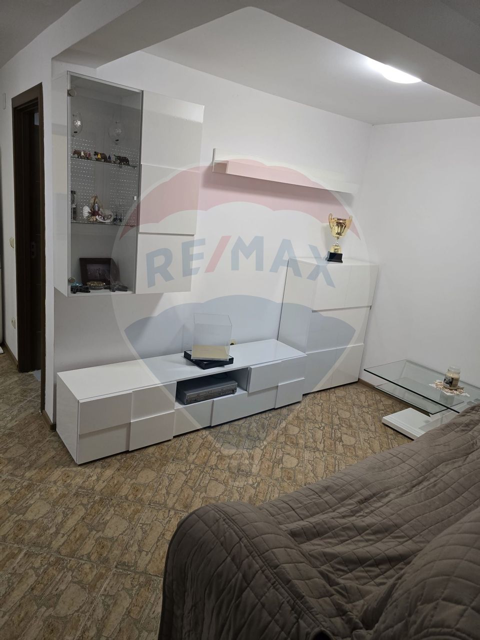 Casă / Vilă mobilata si utilata