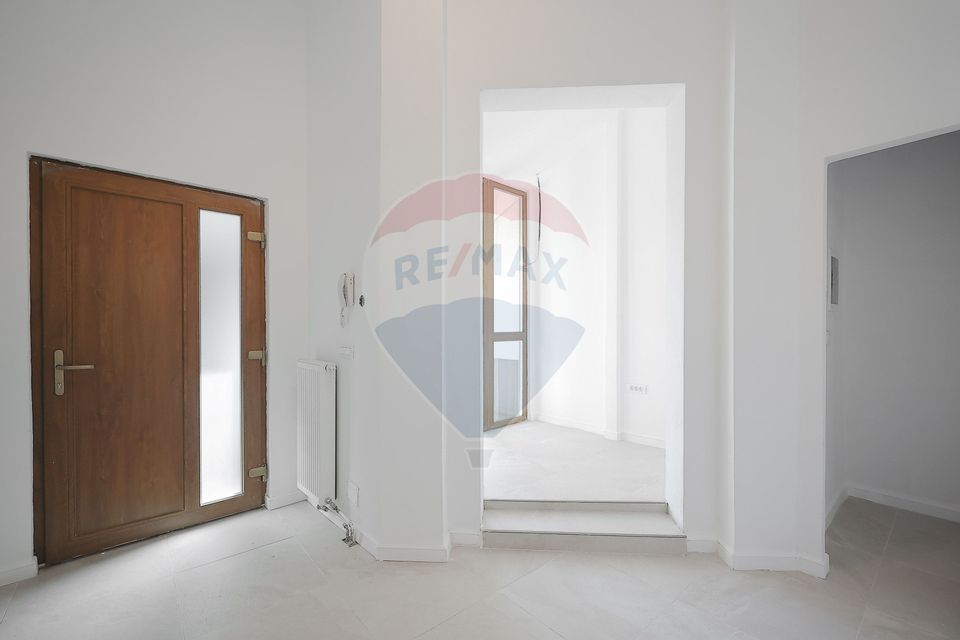 Apartament cu 2 camere de vânzare în zona Ultracentralǎ