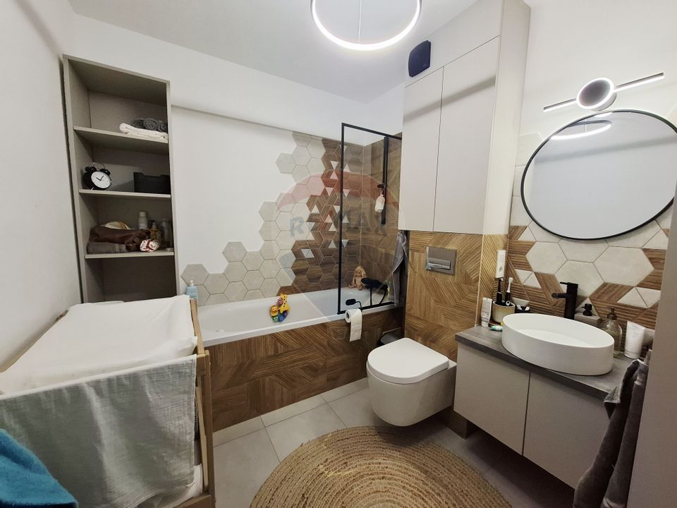 Apartament de închiriat cu 3 camere - Calea Șurii Mici