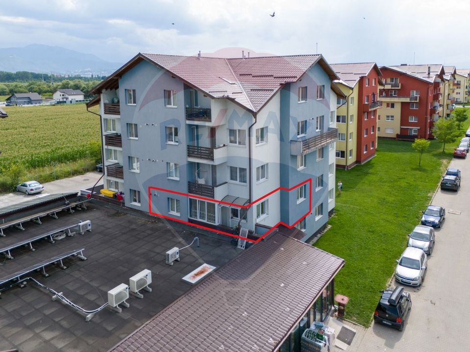 Apartament decomandat, 60 mp utili, 2 camere, debara, balcon!