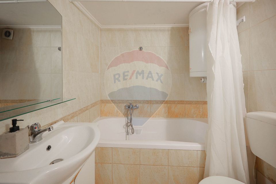 De vânzare apartament 1 cameră, ultracentral cu loc de parcare