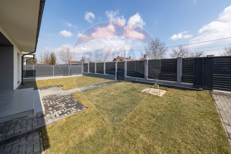 4 room House / Villa for sale