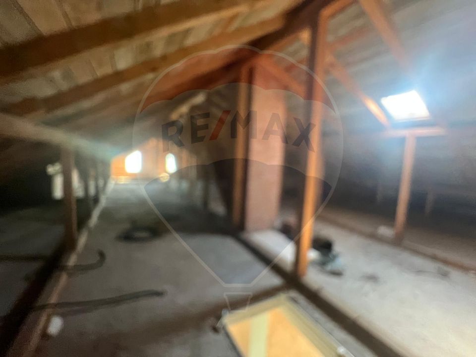 6 room House / Villa for sale