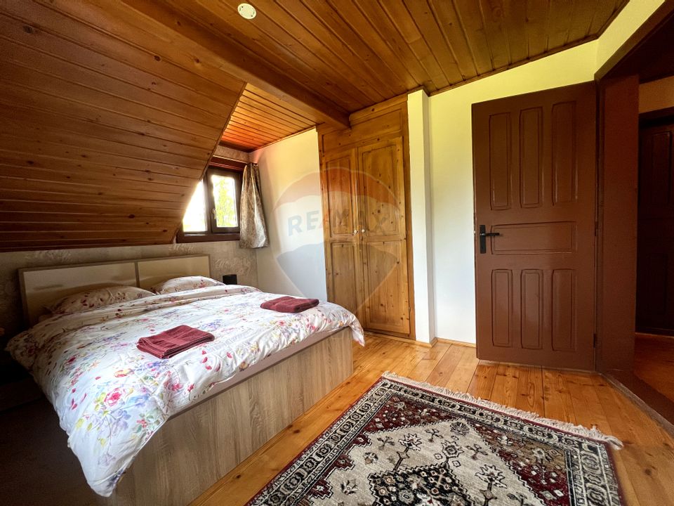 Casă de vacanță, de vânzare, pretabilă locuință sau afacere hotelieră