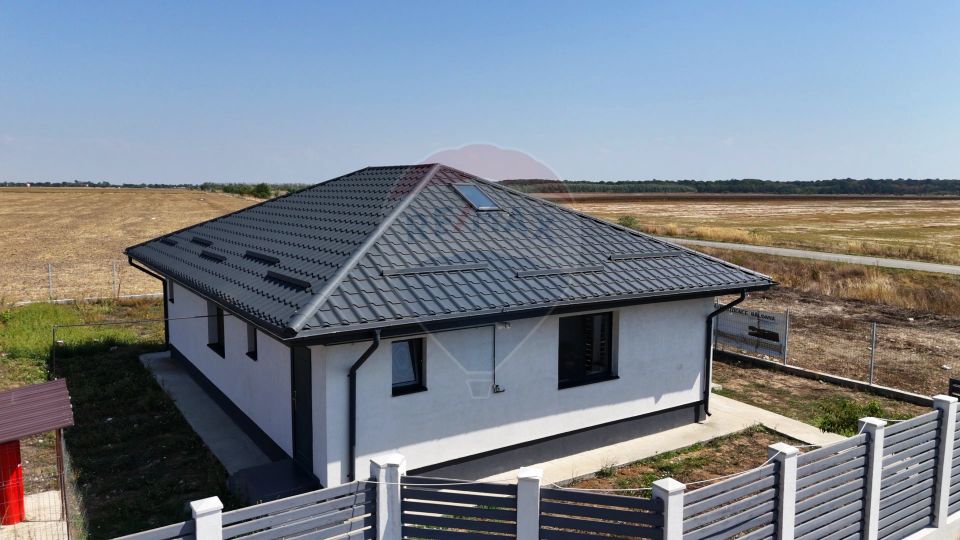 De Vânzare Casă nouă 4 camere 573 mp teren Baldana Dâmbovița