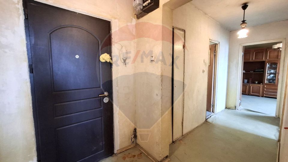 2 room detached apartment, block 1980, Gorjului Metro