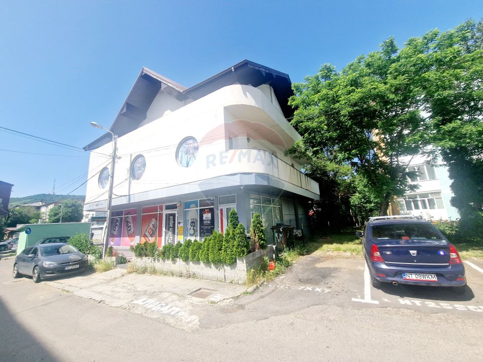 552sq.m Commercial Space for sale, Darmanesti area