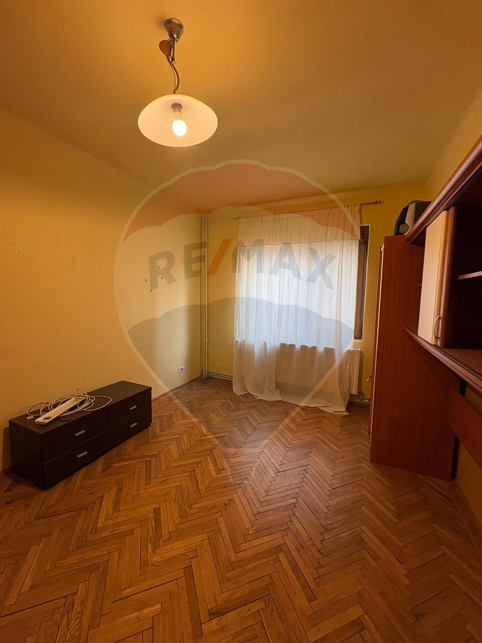 3 room Apartment for rent, Romanilor area