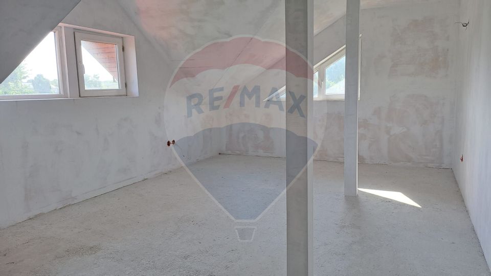 Domain 10000 sqm for sale Valenii de Munte area, Drajna