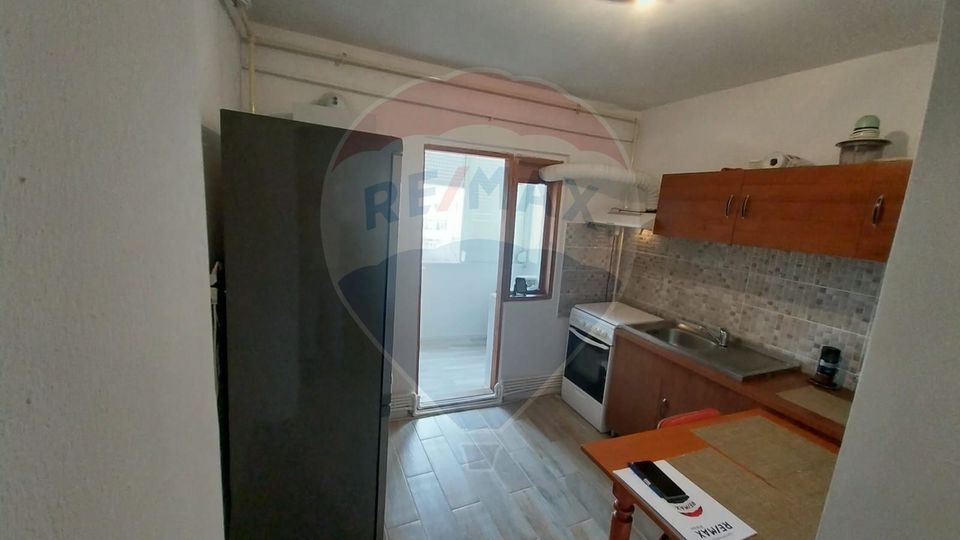 Apartament cu 3 camere decomandate în Lapus-Decebal