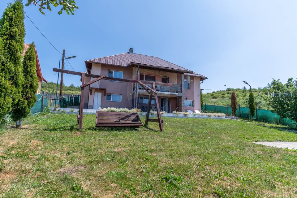 5 room House / Villa for sale