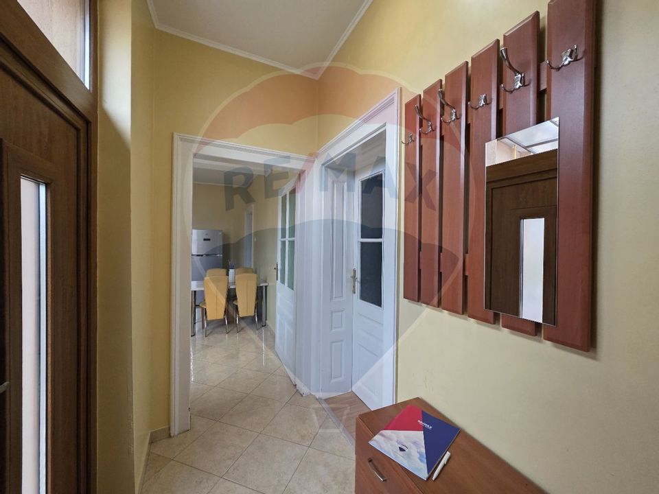 Inchiriere casă cu terasa si curte zona Piata Mica Spitalul Judetean