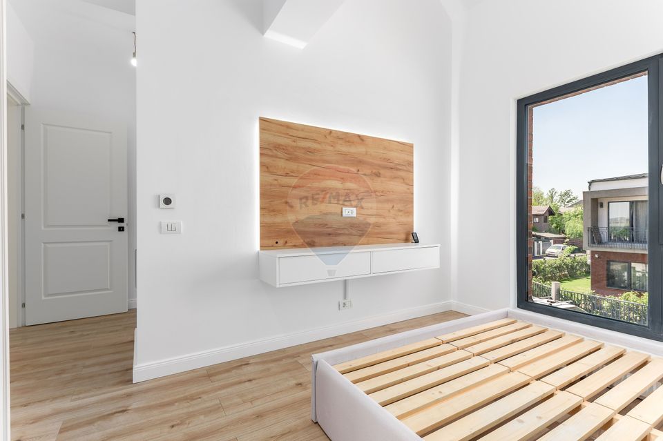 Vânzare Vilă cu 5 camere, curte si parcare de vânzare in TUNARI